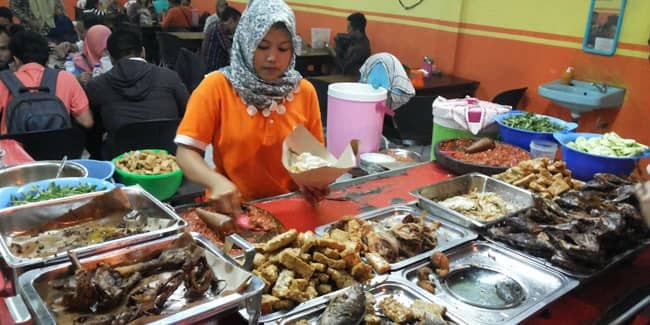 penyetan mbak noer wonokromo