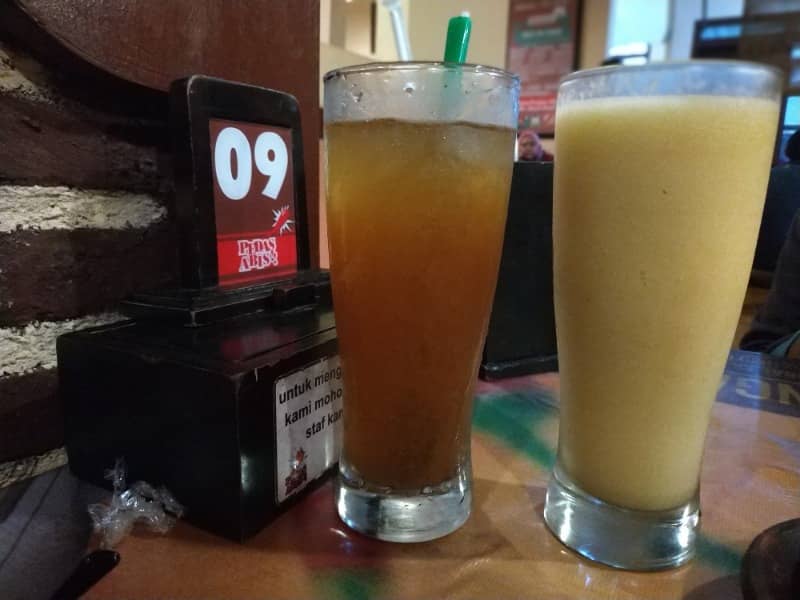 waroeng spesial sambal ss