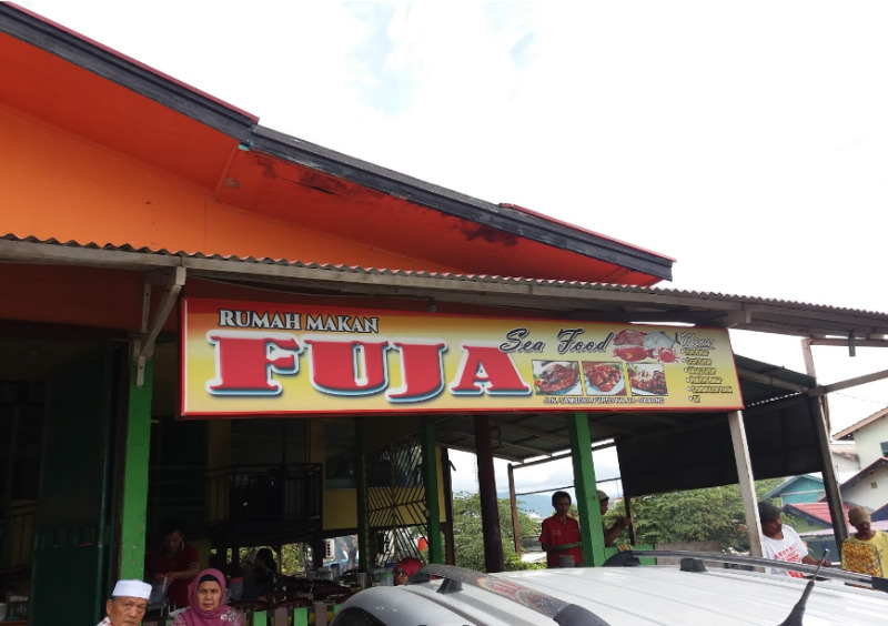 rumah makan fuja