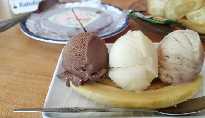 es krim domino jember
