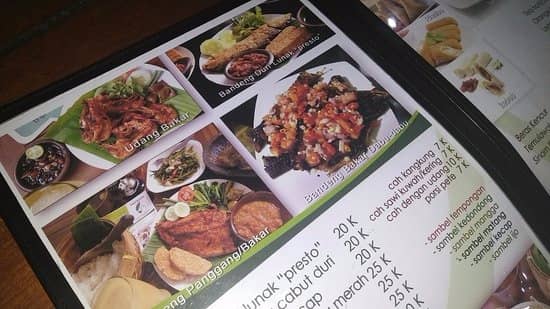 kedai bandeng panorama