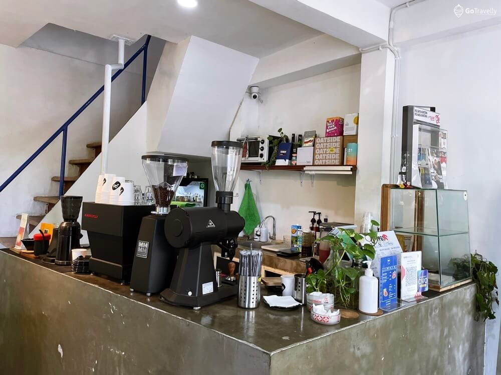 Cafe terdekat