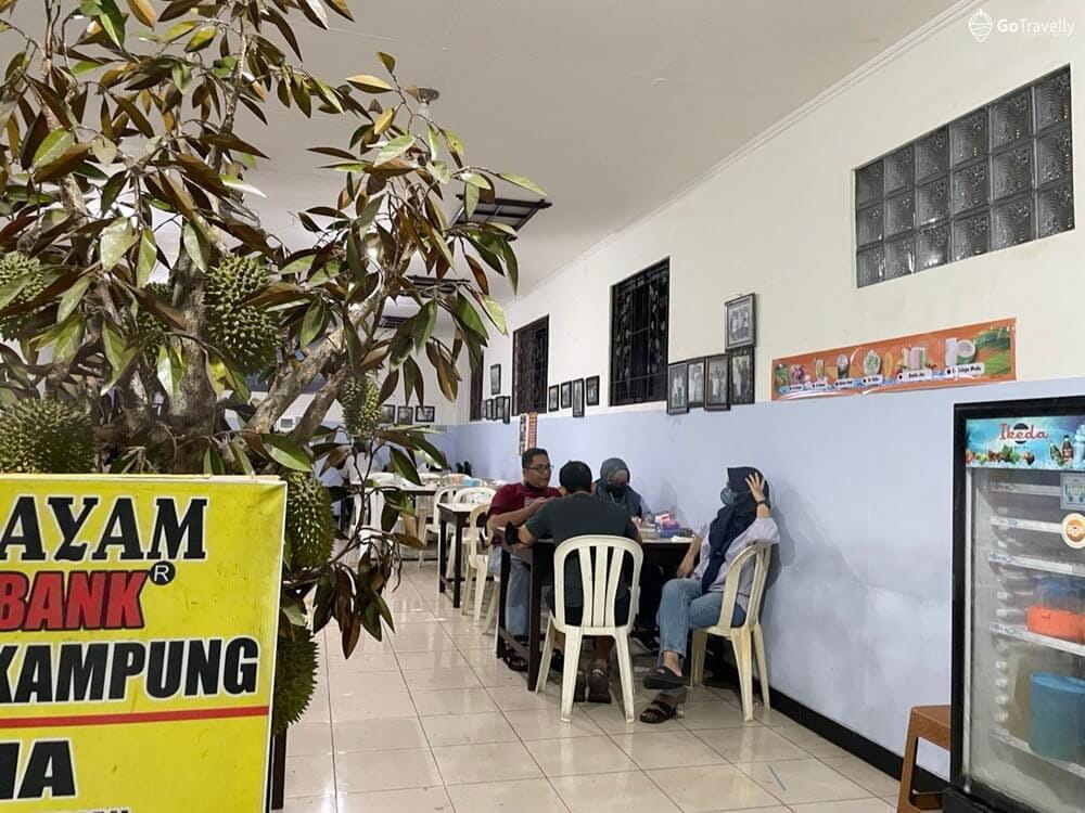 Soto Ayam Jalan Bank