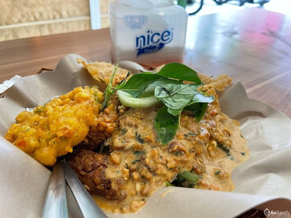 pecel enak di Malang