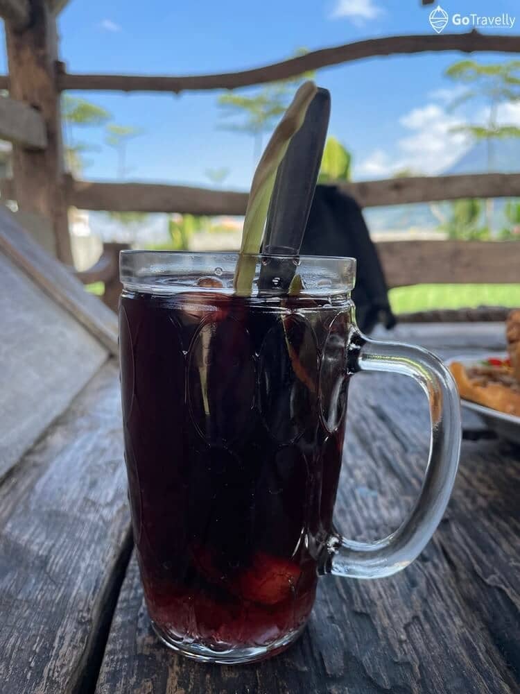 Cafe terdekat