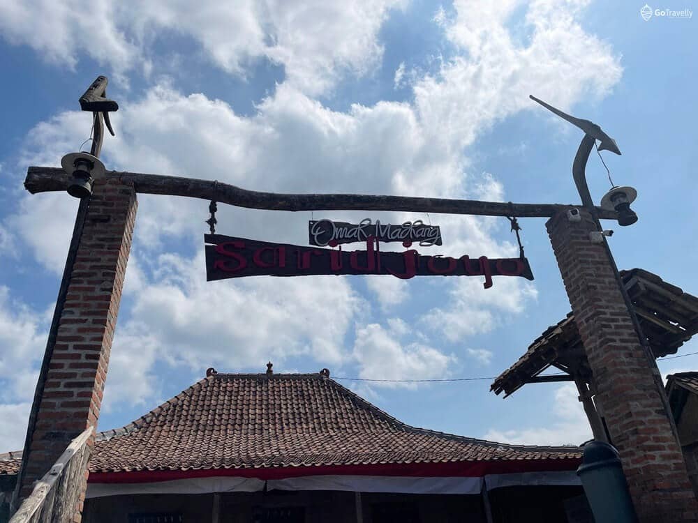 Omah Madhang Saridjoyo, Restoran Berkonsep Jadul Tawarkan Menu Khas Jawa