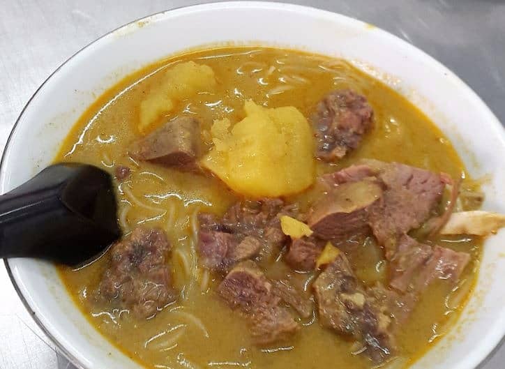 rumah makan tabona