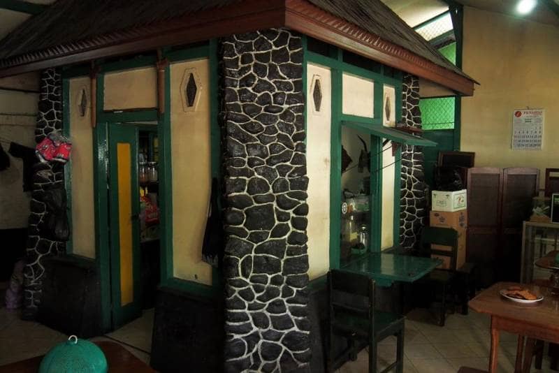 warung sate gebug