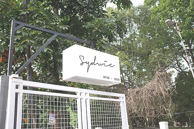 sydwic cafe bandung