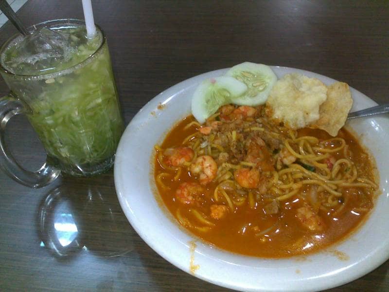 mie razali