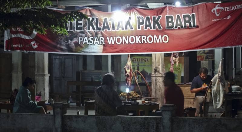 Manikmati Sate Klathak Pak Bari, Tempat Makan Rangga dan Cinta
