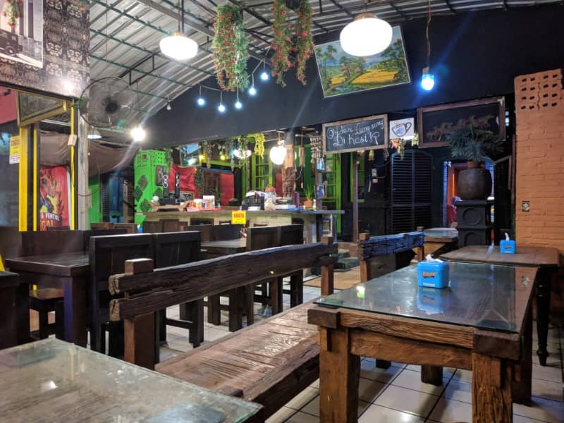 golden kitchen 17 cafe & resto