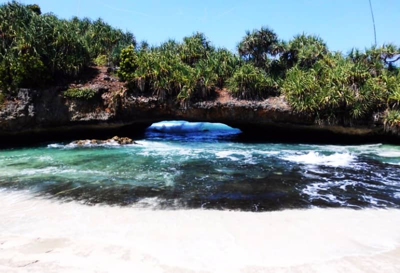 pantai srau pacitan