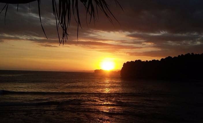 pantai srau pacitan