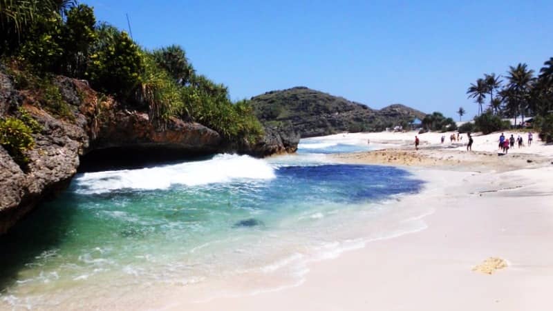 pantai srau pacitan
