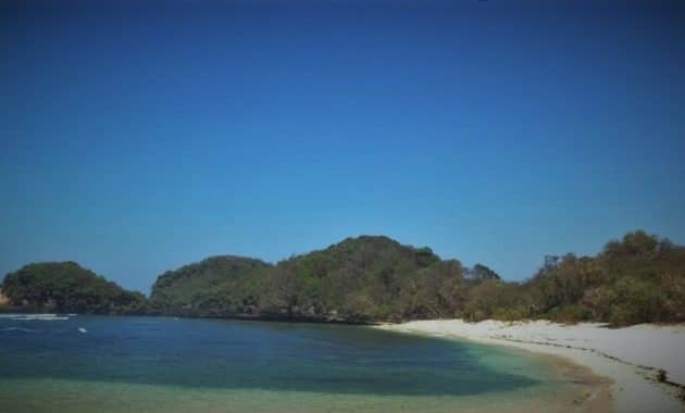 pantai pulo dorong malang