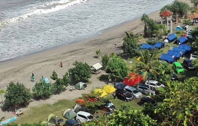Pantai Ungapan Malang