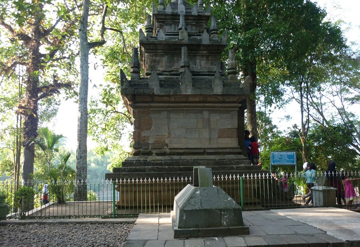 Candi Cangkuang jawa barat