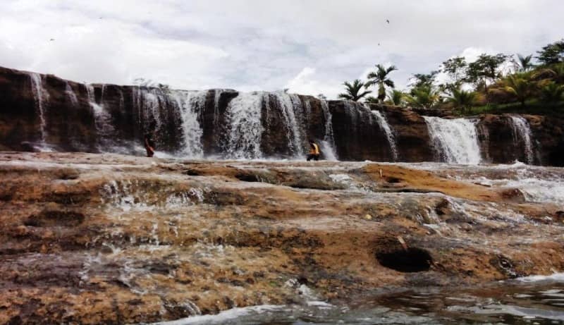 air terjun dengdeng