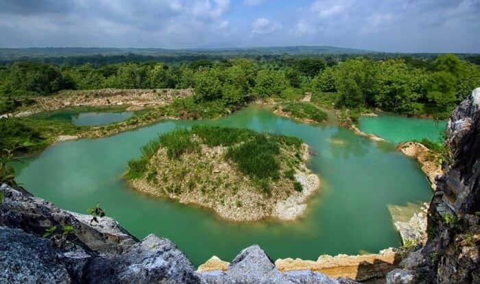 Telaga biru semin