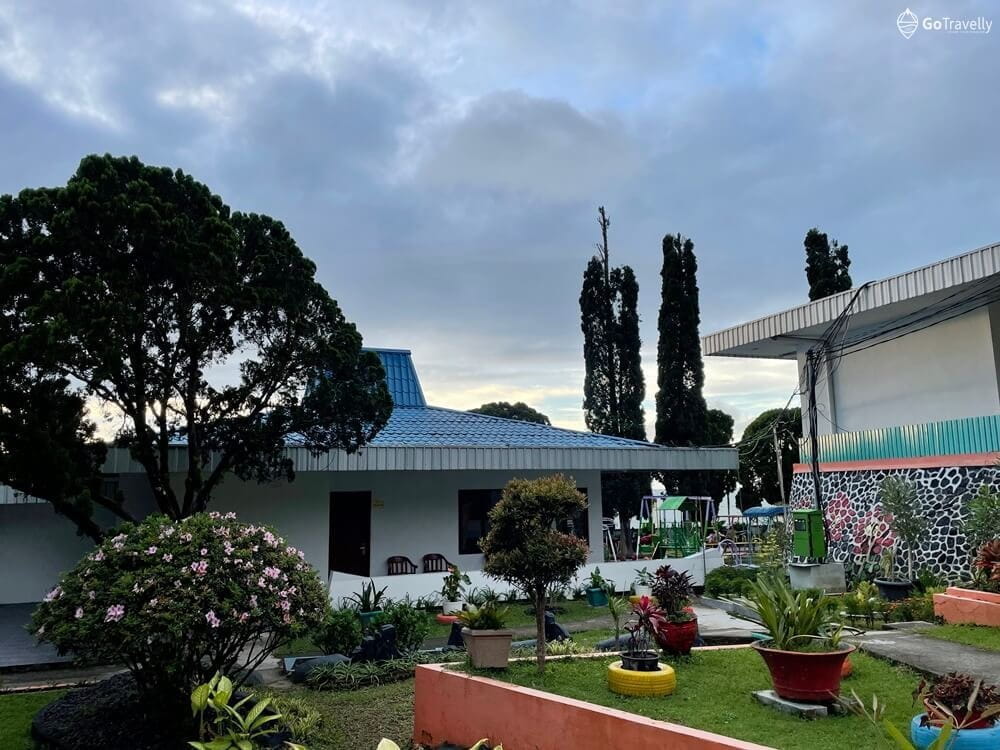 Hotel di Sarangan