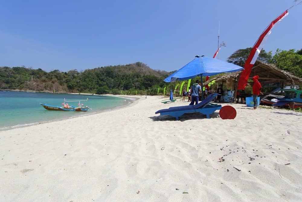 pantai wedi ireng