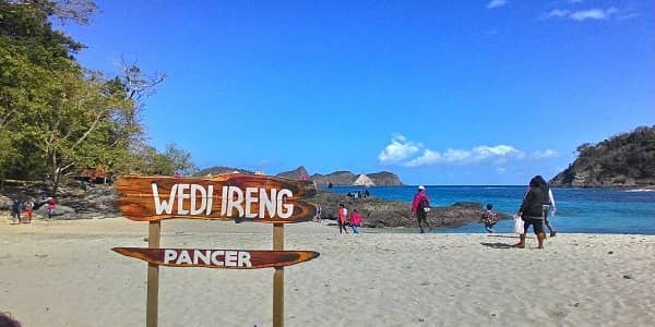 pantai wedi ireng