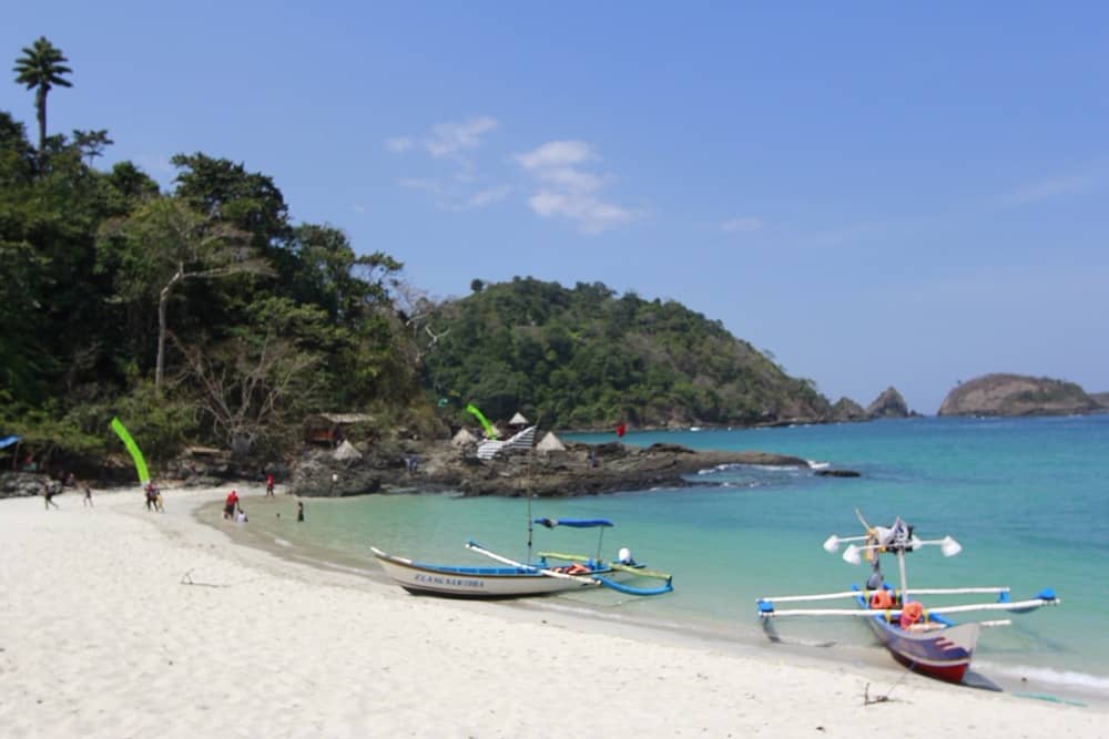 pantai wedi ireng