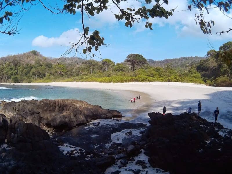 pantai wedi ireng