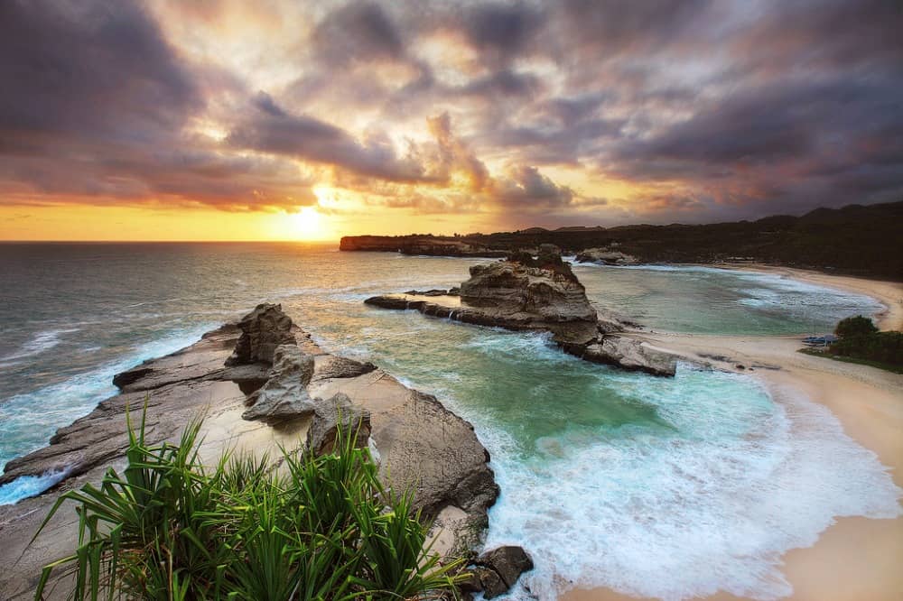 pantai klayar pacitan