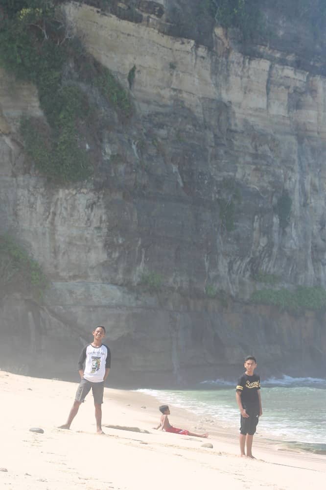 pantai buyutan