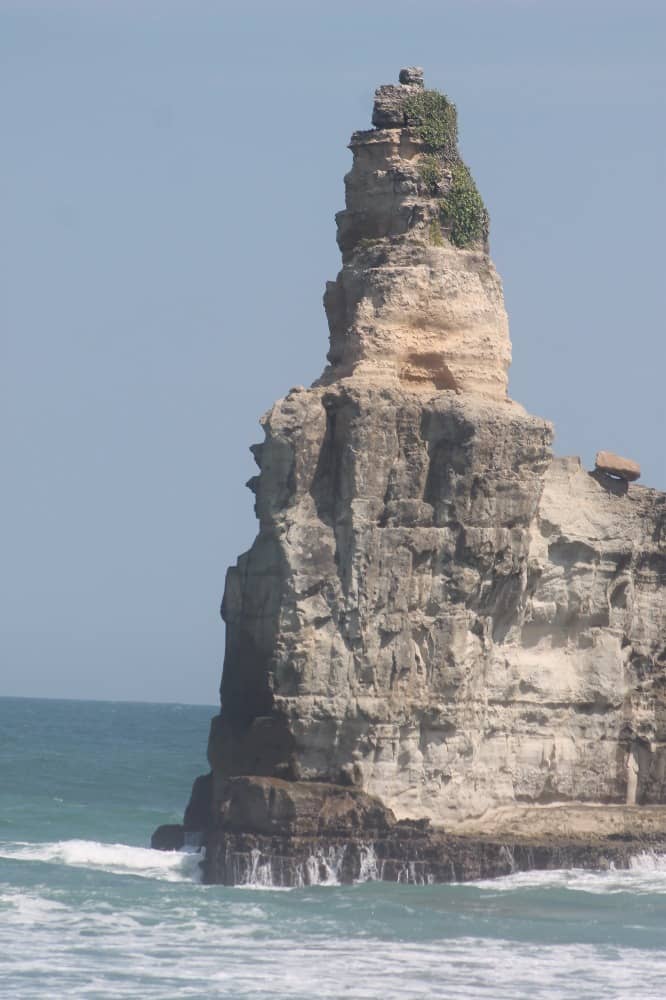 pantai buyutan
