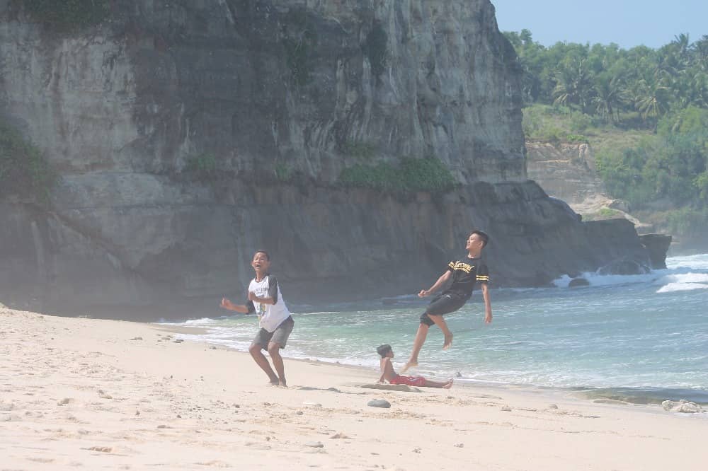 pantai buyutan