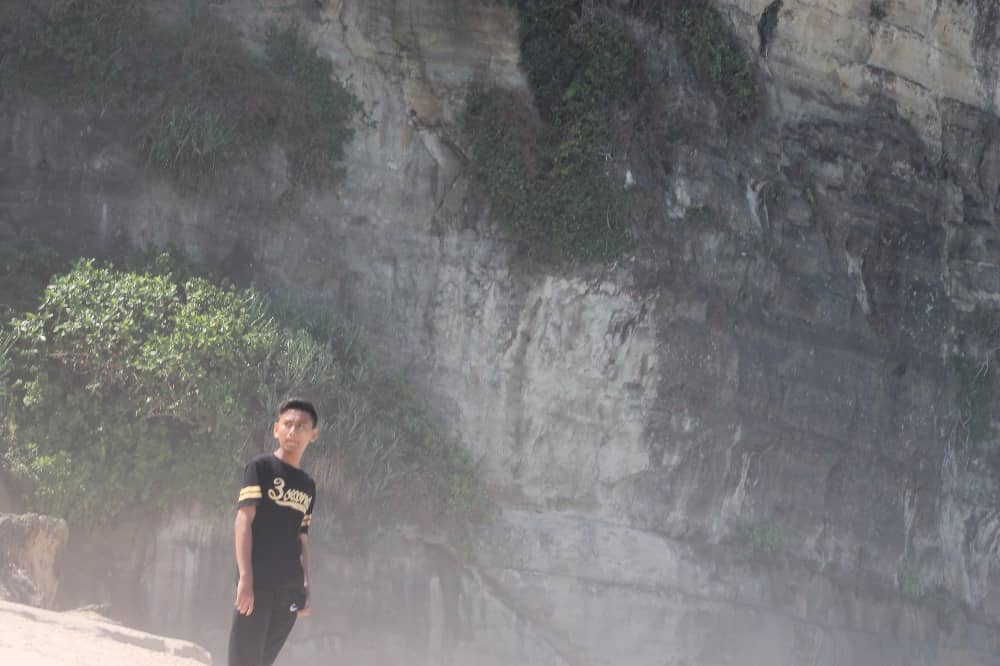 pantai buyutan