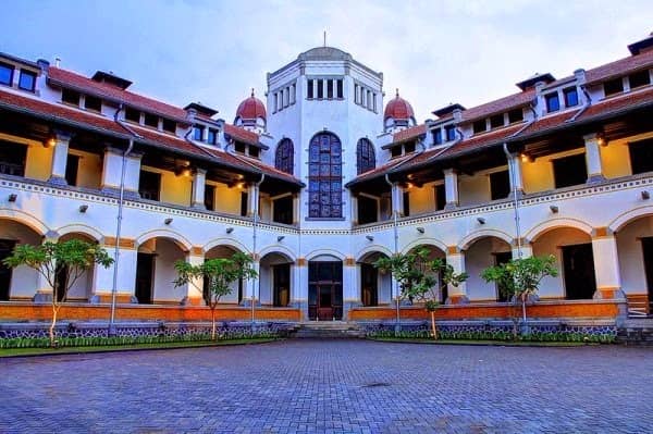 lawang sewu semarang