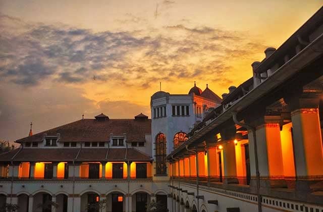 lawang sewu semarang