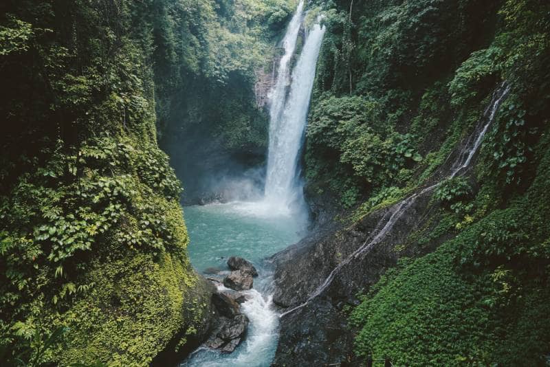 air terjun aling aling