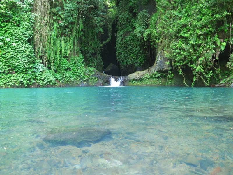 air terjun aling aling