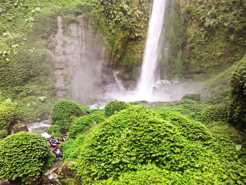 air terjun coban pelangi