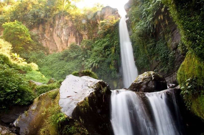 air terjun coban pelangi
