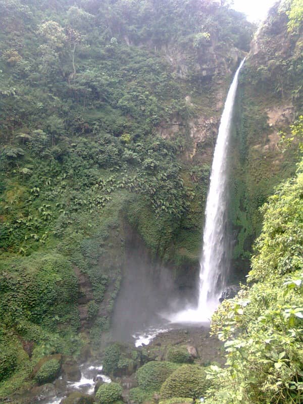air terjun coban pelangi