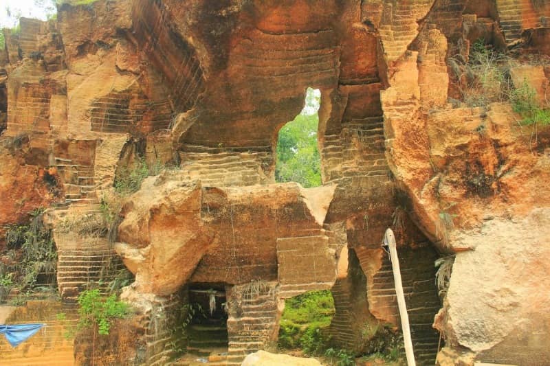 bukit kapur arosbaya