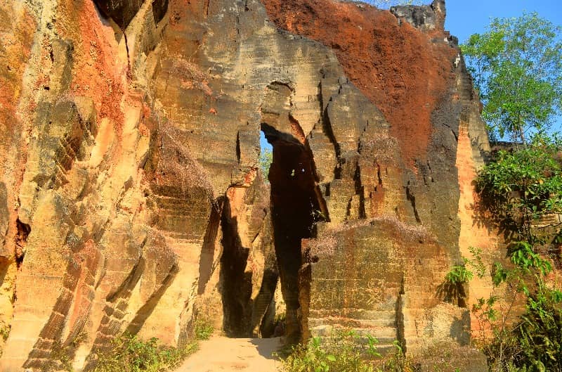 bukit kapur arosbaya