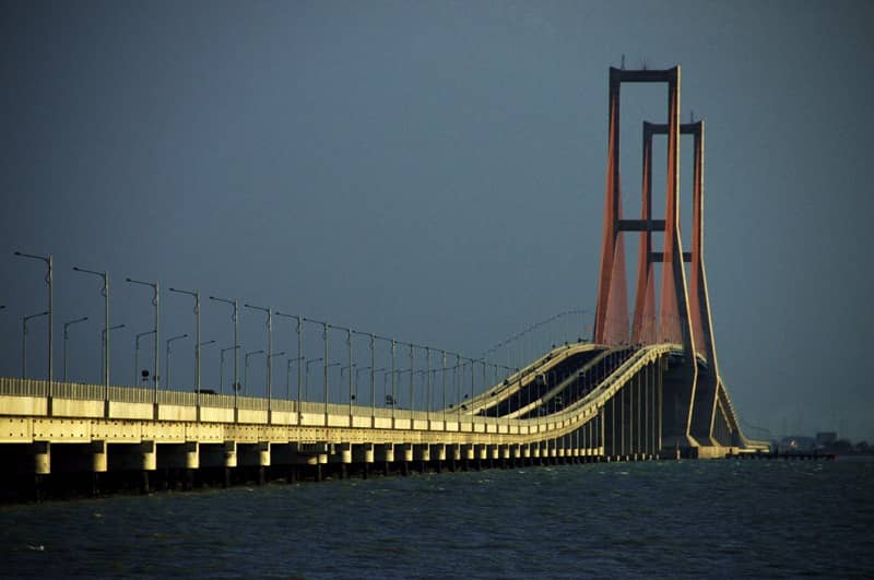 jembatan suramadu
