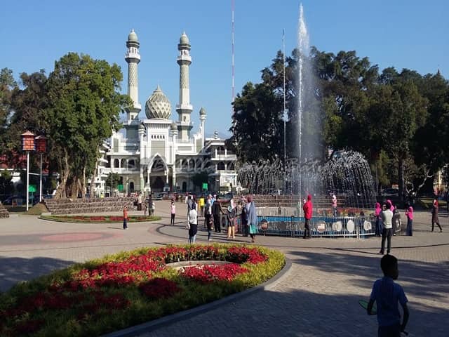 alun alun merdeka malang