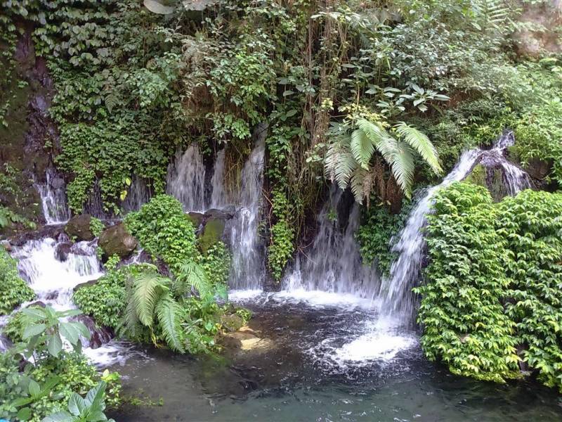 air terjun sumber pitu tumpang