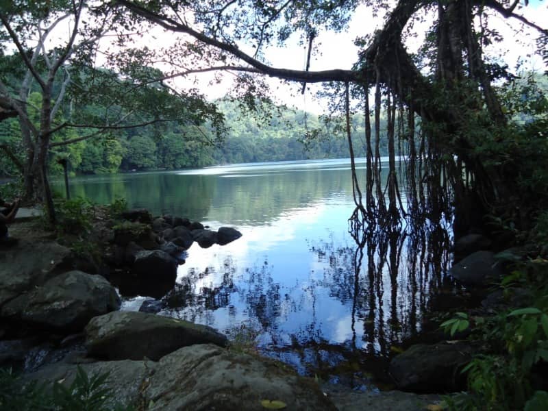 danau kastoba