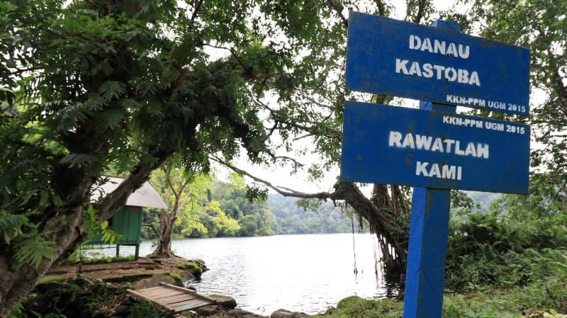 danau kastoba