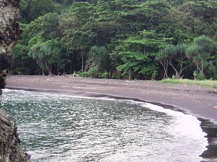 pantai licin malang
